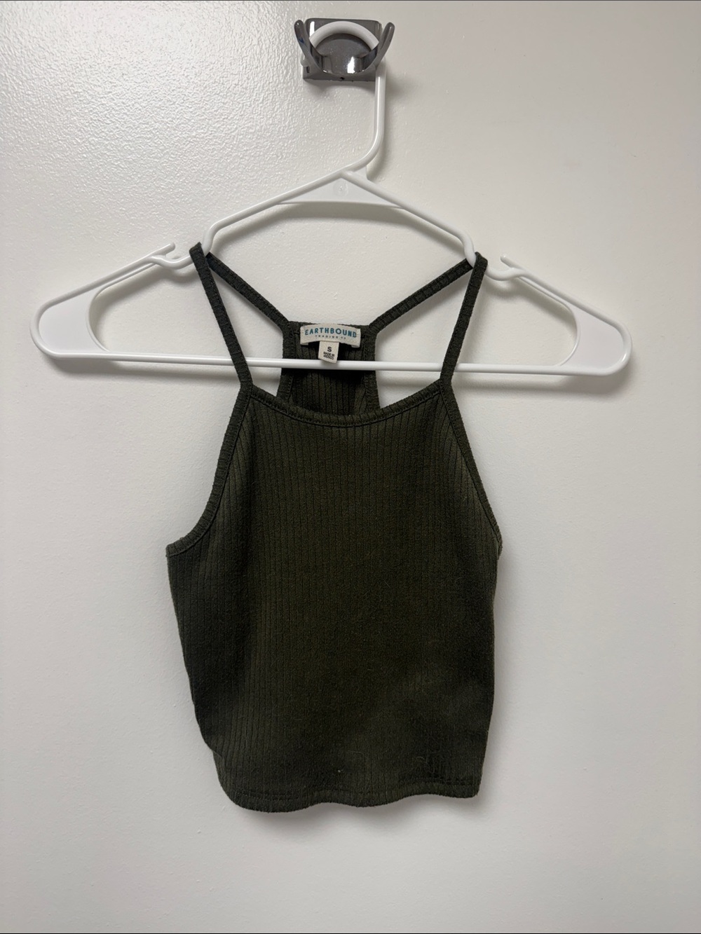 EARTHBOUND Olive Ribbed Halter Crop Tank